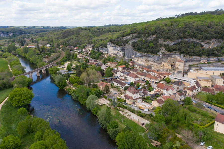 tourisme village Les Eyzies